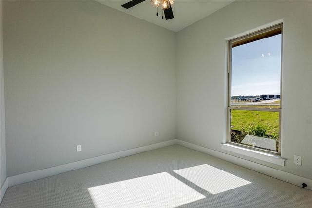 1017 Paradise Parkway, Poolville, TX 76487