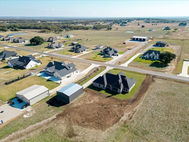 1017 Paradise Parkway, Poolville, TX 76487