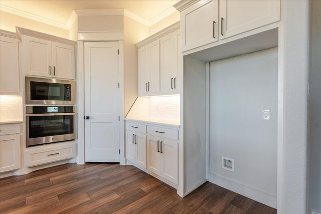 1017 Paradise Parkway, Poolville, TX 76487