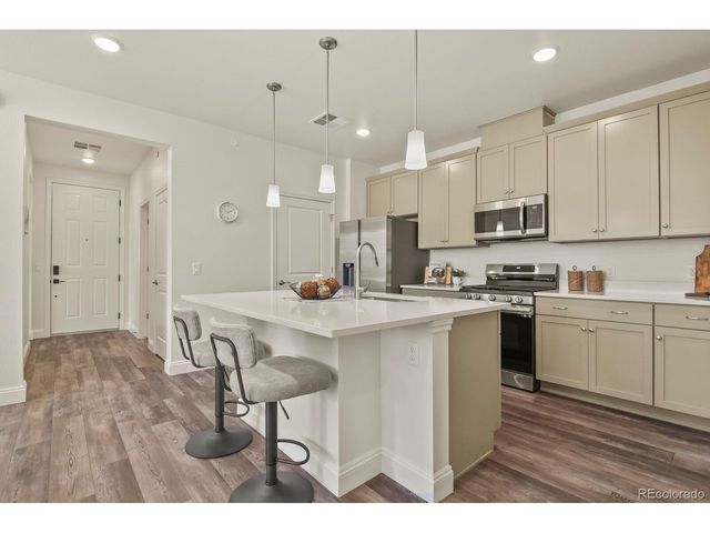 16841 Askins Loop 301, Parker, CO 80134