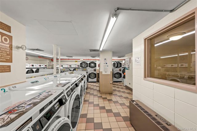 175-20 Wexford Terrace 11A, Jamaica Estates, NY 11432