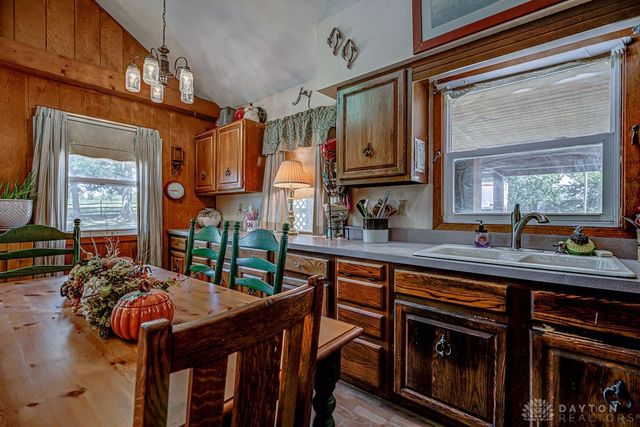 1222 Oxford Germantown Road, Camden, OH 45311