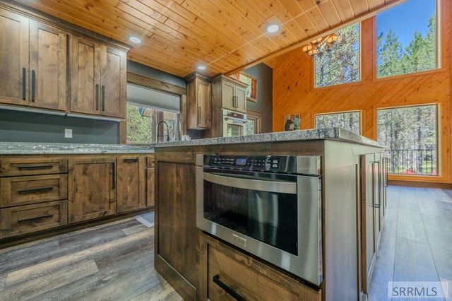 4459 Sandstone, Island Park, ID 83429