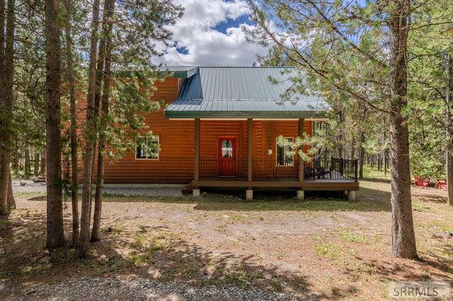 4459 Sandstone, Island Park, ID 83429