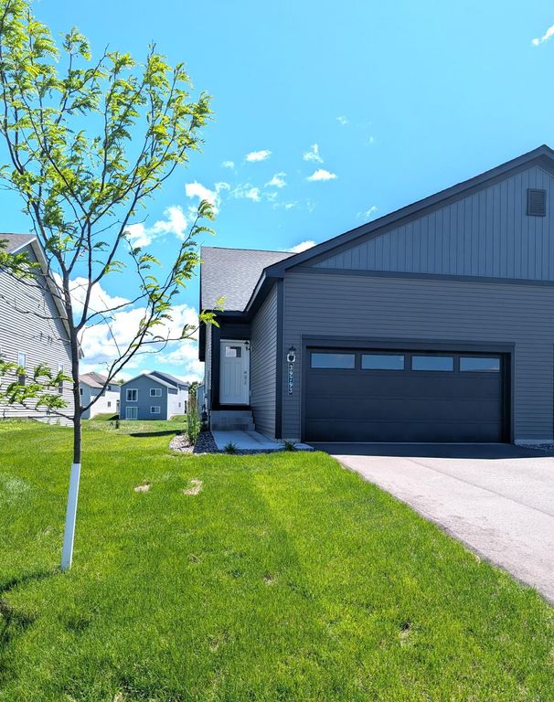 39793 Fallbrook Avenue, North Branch, MN 55056 — exterior