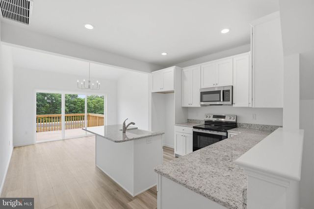 234 PILGRIM DR, Lancaster, PA 17603