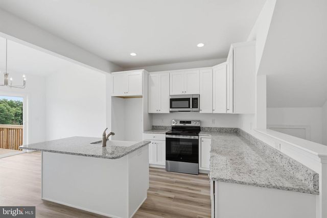 234 PILGRIM DR, Lancaster, PA 17603