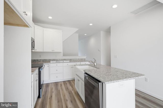 234 PILGRIM DR, Lancaster, PA 17603