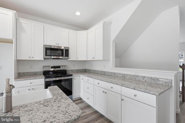234 PILGRIM DR, Lancaster, PA 17603