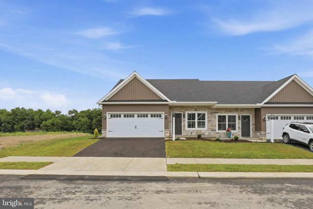 234 PILGRIM DR, Lancaster, PA 17603