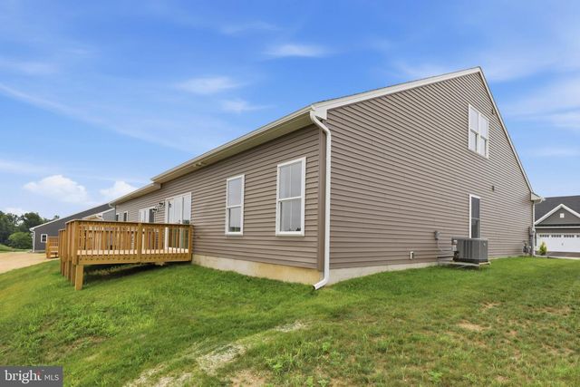 234 PILGRIM DR, Lancaster, PA 17603