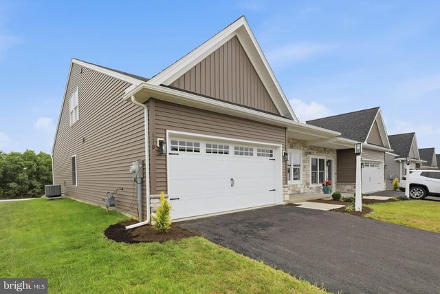 234 PILGRIM DR, Lancaster, PA 17603