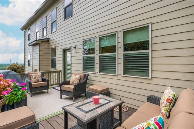 407 Ward Farm Drive, Powder Springs, GA 30127