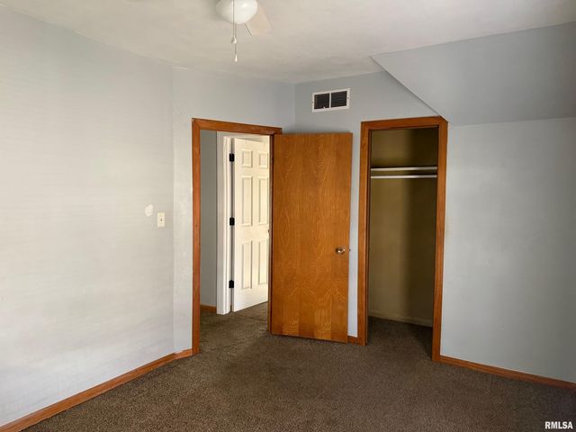 718 22ND Street A, Moline, IL 61265