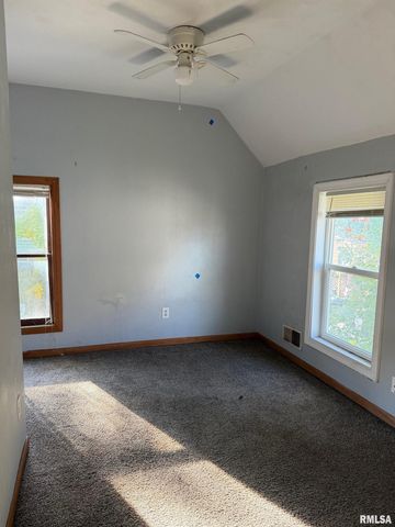 718 22ND Street A, Moline, IL 61265