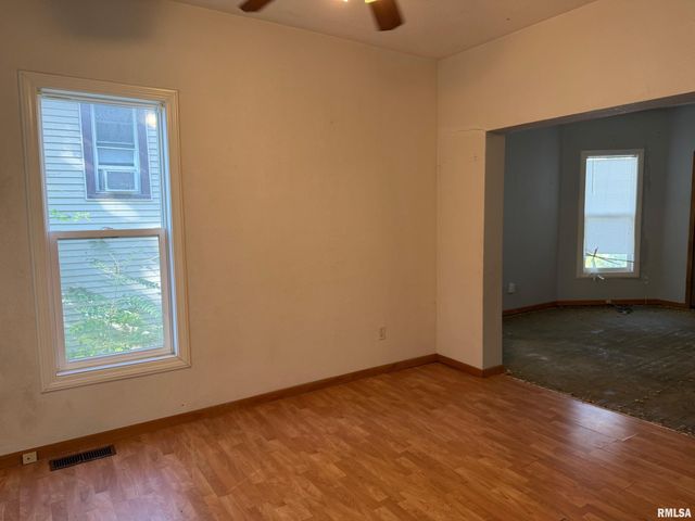 718 22ND Street A, Moline, IL 61265