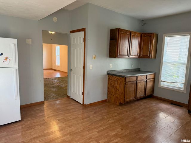 718 22ND Street A, Moline, IL 61265