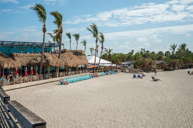 200 PALIDORO CIRCLE, Nokomis, FL 34275