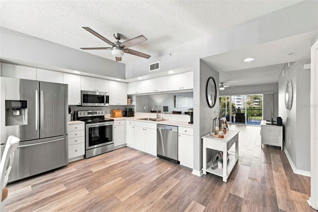 1200 COUNTRY CLUB DRIVE 3105, Largo, FL 33771