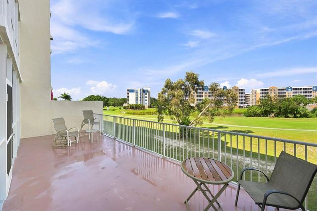 1200 COUNTRY CLUB DRIVE 3105, Largo, FL 33771