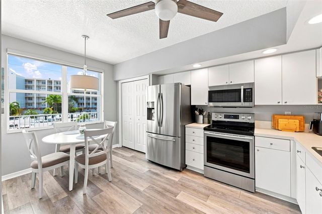 1200 COUNTRY CLUB DRIVE 3105, Largo, FL 33771