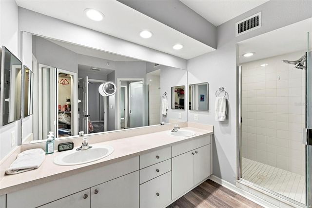 1200 COUNTRY CLUB DRIVE 3105, Largo, FL 33771