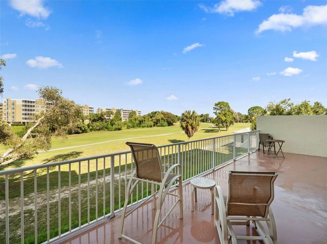 1200 COUNTRY CLUB DRIVE 3105, Largo, FL 33771