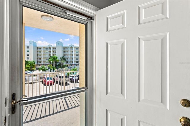 1200 COUNTRY CLUB DRIVE 3105, Largo, FL 33771