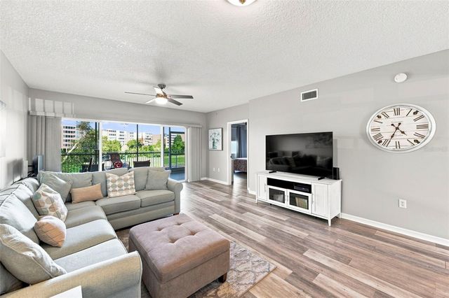 1200 COUNTRY CLUB DRIVE 3105, Largo, FL 33771