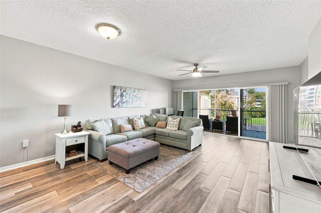 1200 COUNTRY CLUB DRIVE 3105, Largo, FL 33771