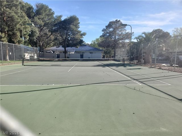 2140 Chertsey Drive B, Las Vegas, NV 89108