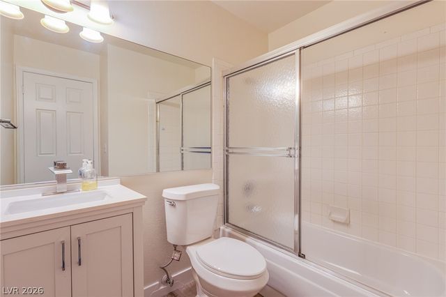 2140 Chertsey Drive B, Las Vegas, NV 89108