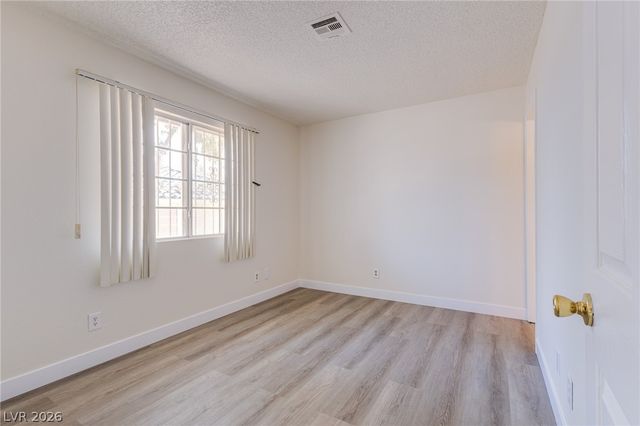 2140 Chertsey Drive B, Las Vegas, NV 89108