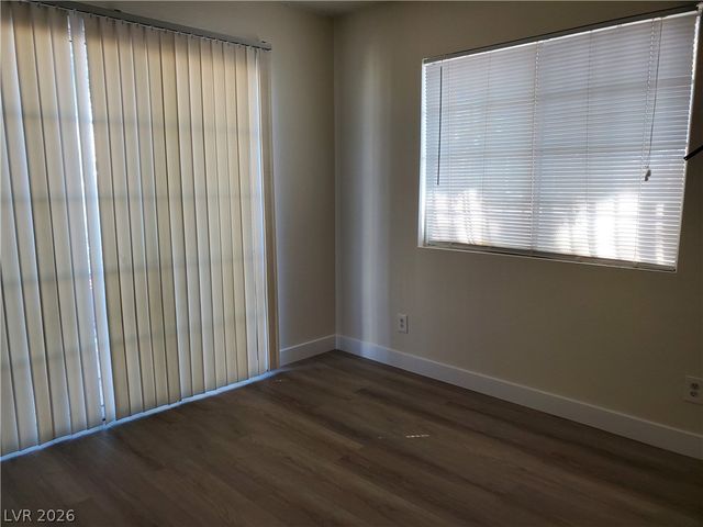 2140 Chertsey Drive B, Las Vegas, NV 89108