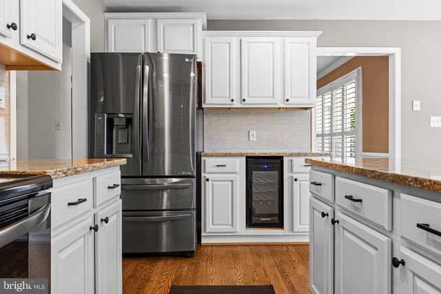 4810 QUEENSBURY CIR, Fredericksburg, VA 22408