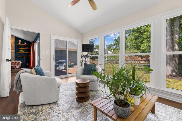 4810 QUEENSBURY CIR, Fredericksburg, VA 22408