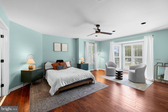 4810 QUEENSBURY CIR, Fredericksburg, VA 22408