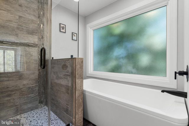 4810 QUEENSBURY CIR, Fredericksburg, VA 22408