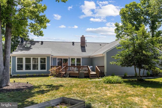 4810 QUEENSBURY CIR, Fredericksburg, VA 22408