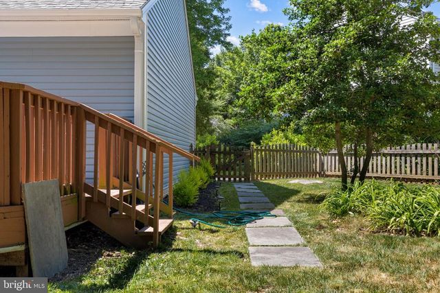 4810 QUEENSBURY CIR, Fredericksburg, VA 22408