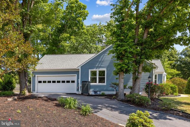 4810 QUEENSBURY CIR, Fredericksburg, VA 22408