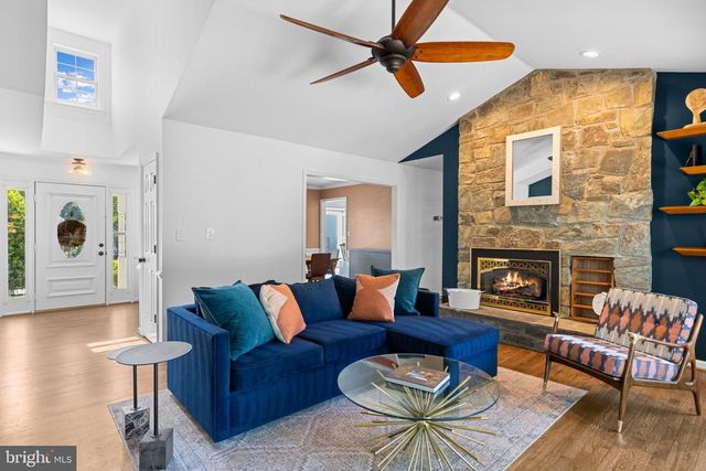 4810 QUEENSBURY CIR, Fredericksburg, VA 22408