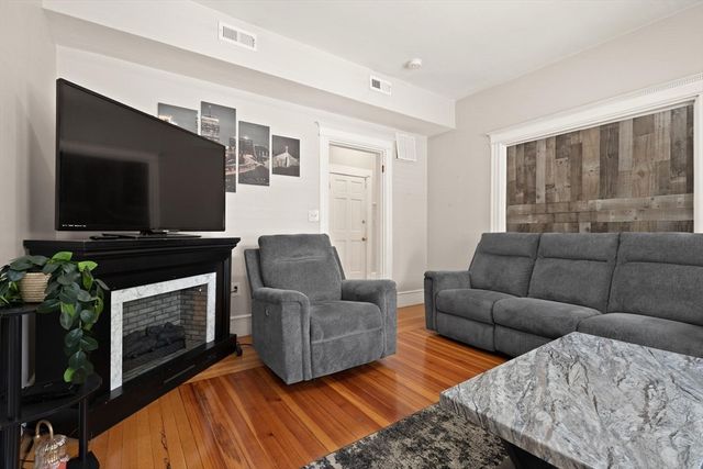 342 Park Street 2, Boston, MA 02124