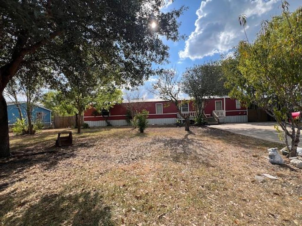 230 Cody LN, Kyle, TX 78640