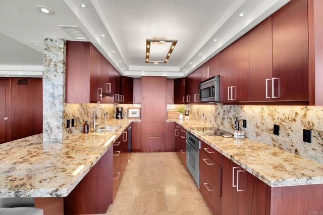 1760 Avenida del mundo 406, Coronado, CA 92118
