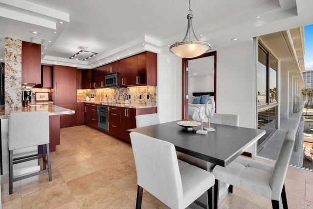 1760 Avenida del mundo 406, Coronado, CA 92118