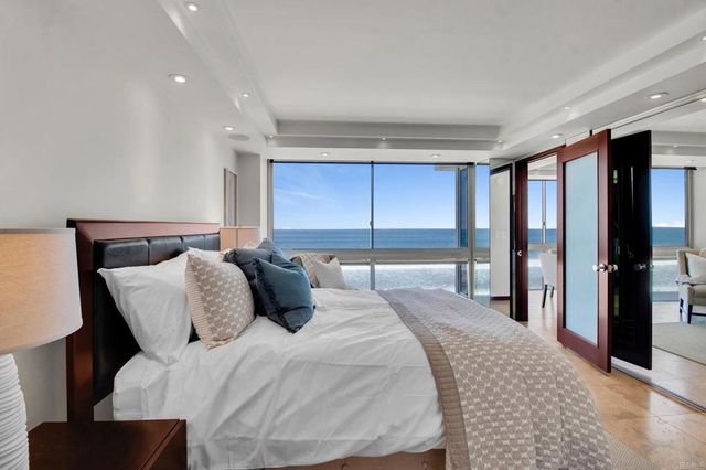 1760 Avenida del mundo 406, Coronado, CA 92118