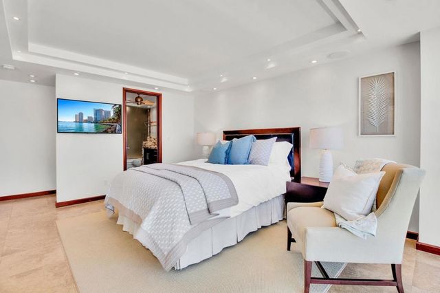 1760 Avenida del mundo 406, Coronado, CA 92118