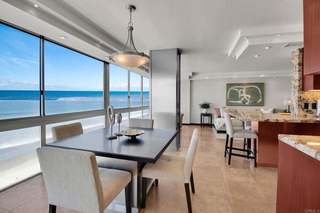 1760 Avenida del mundo 406, Coronado, CA 92118