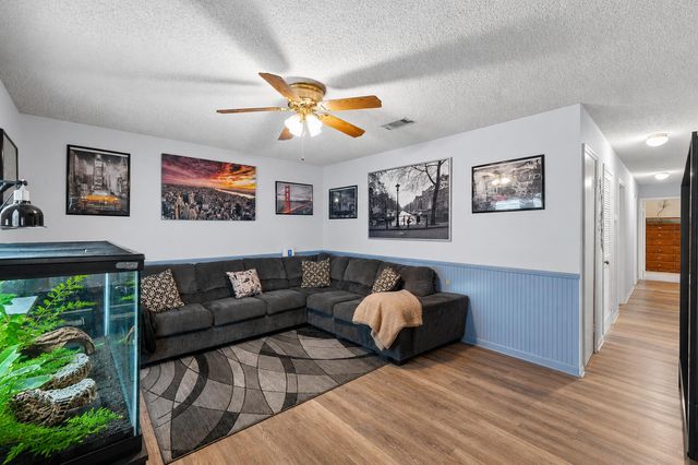 2019 Casa De Oro Street, Navarre, FL 32566